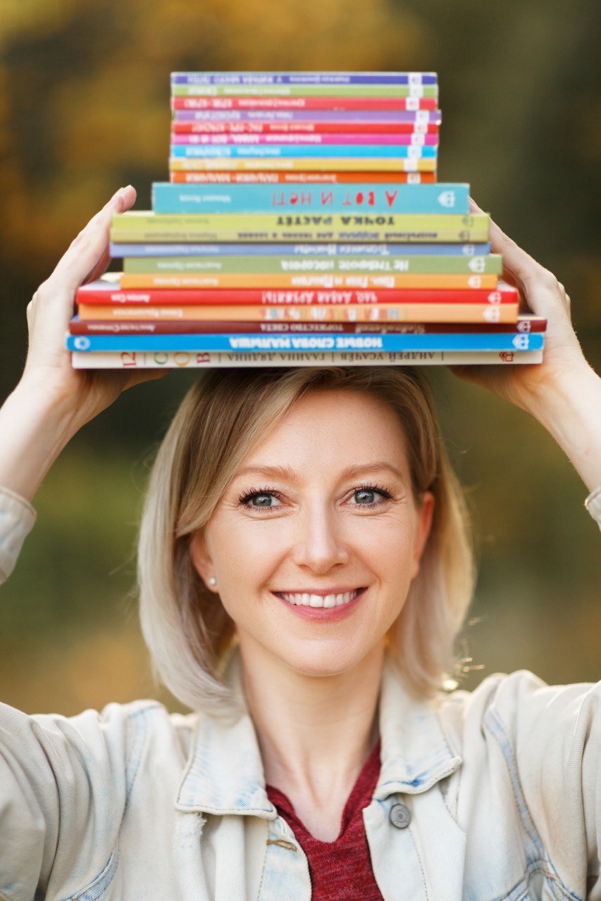 Книжному дому Анастасии Орловой-7 лет! Поздравление от главного редактора.